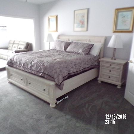 Longhouse Manor B&B ワトキンズ・グレン エクステリア 写真